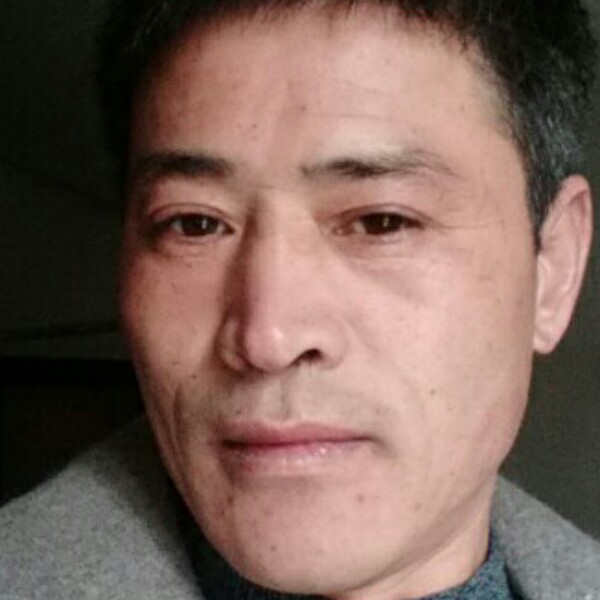 70后的男人的照片