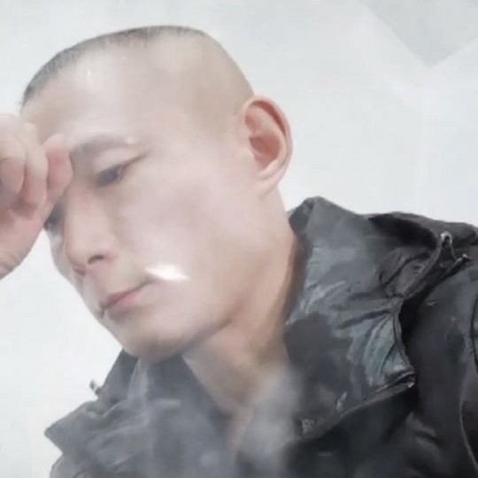 眼神倾心现实的照片