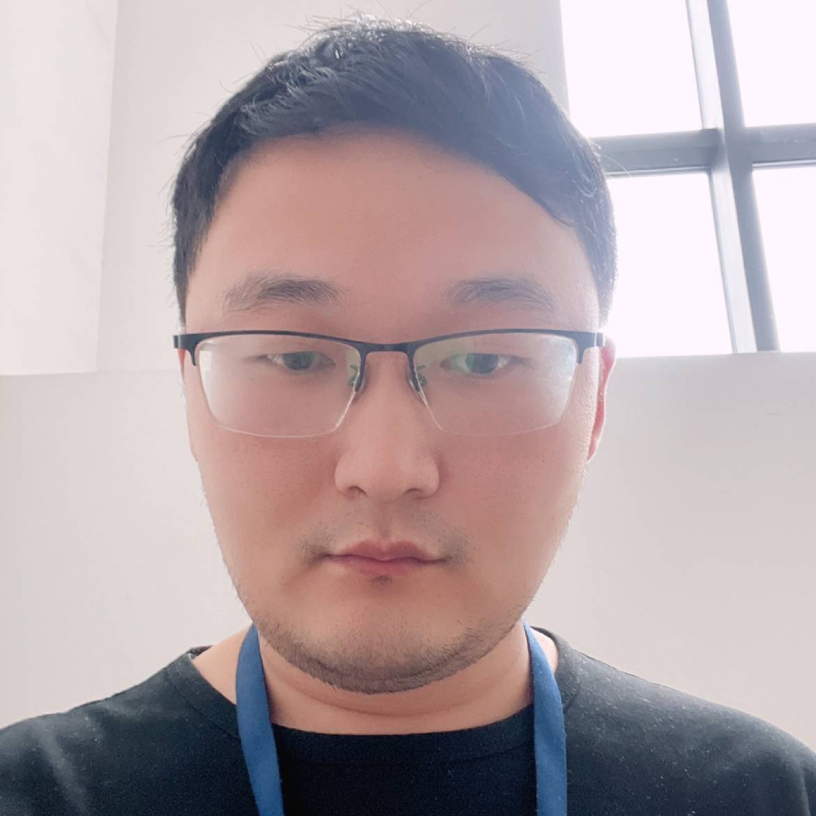 离小夜的照片