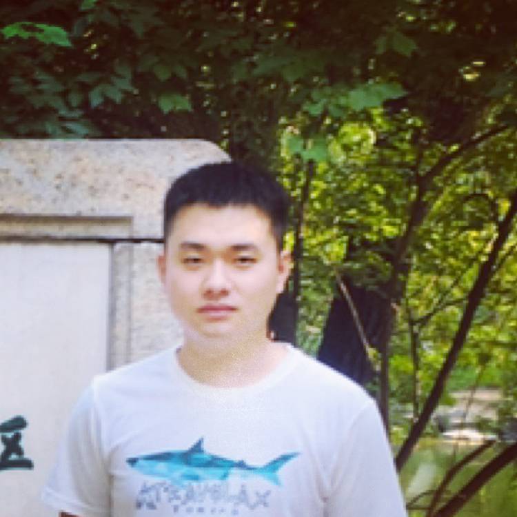短靴风中的照片