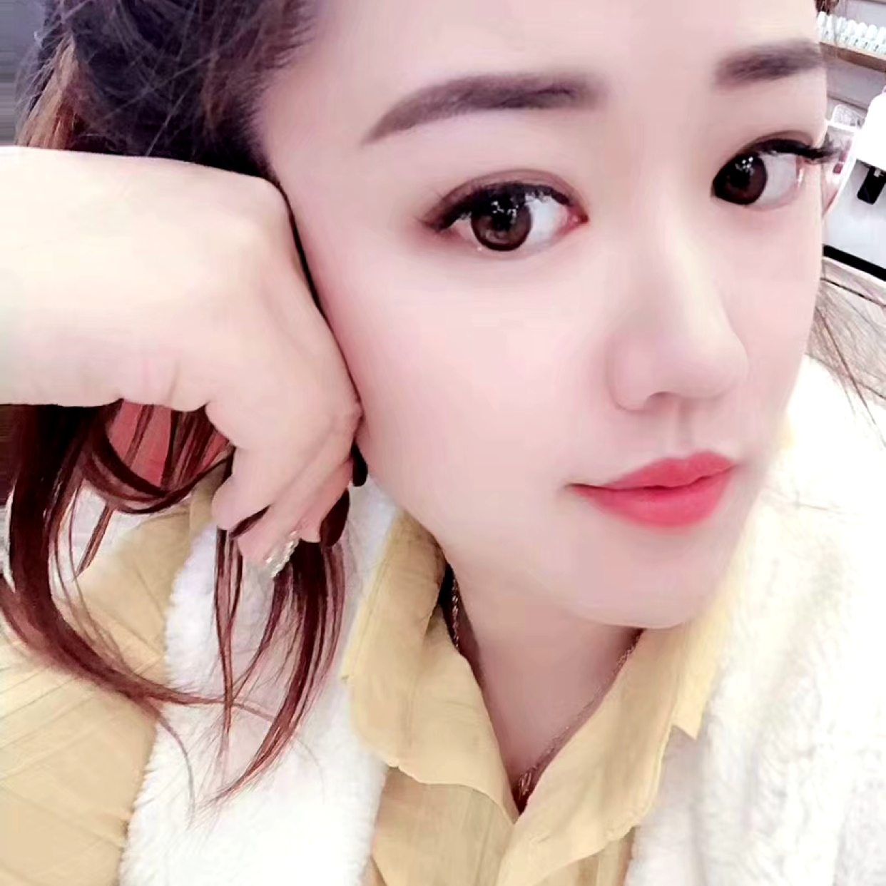 酷酷等待初妆的照片