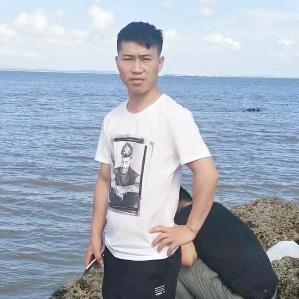 袏手笾旳畩靠的照片