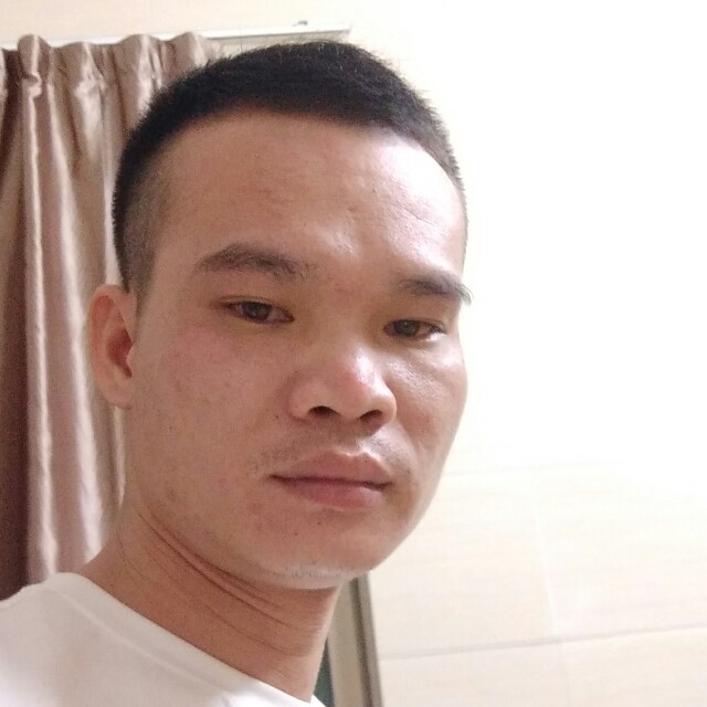 明为何的照片