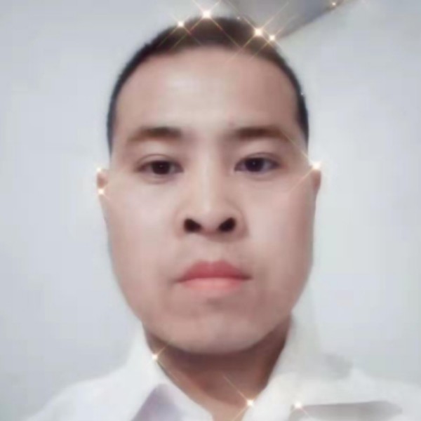 传统邂逅魔镜的照片