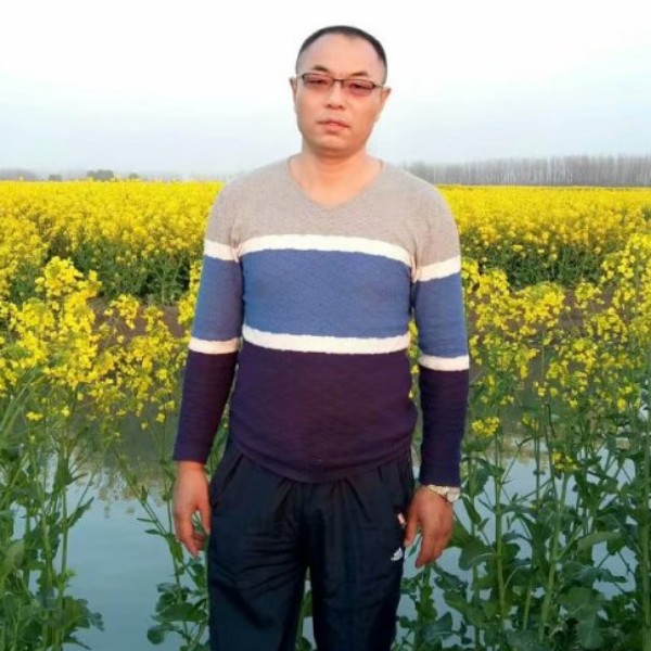 丑陋敲钟人的照片