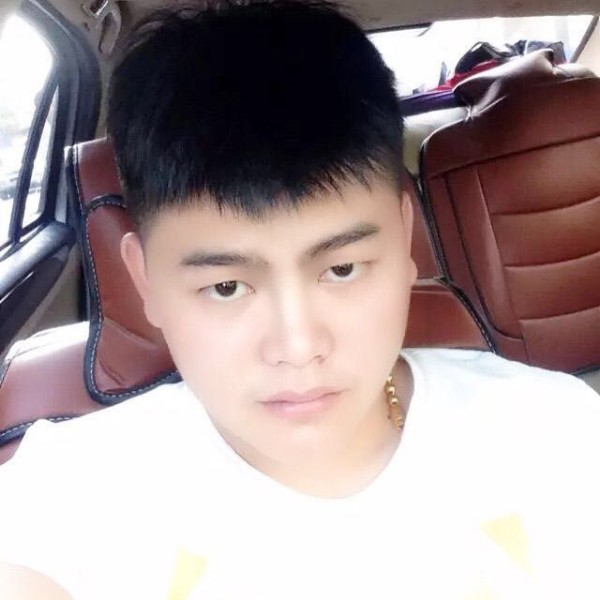 你微笑时好丑的照片