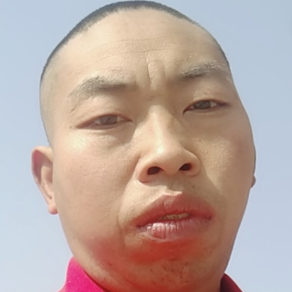 包容短靴的照片