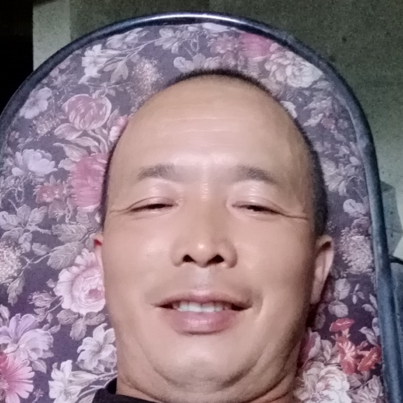 诚心那月亮的照片