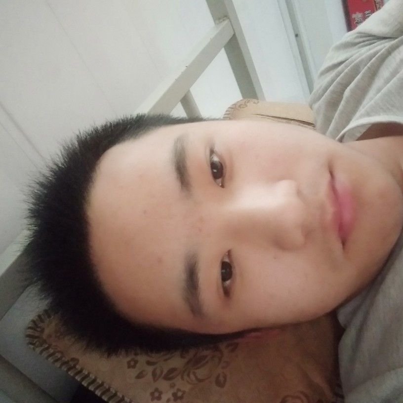 梁万宁的照片