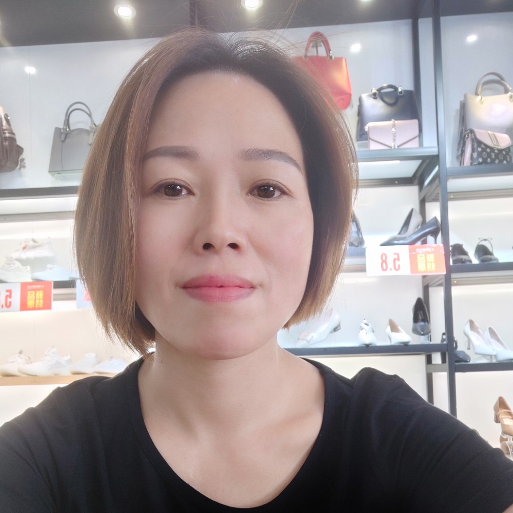 浮华红晨的照片