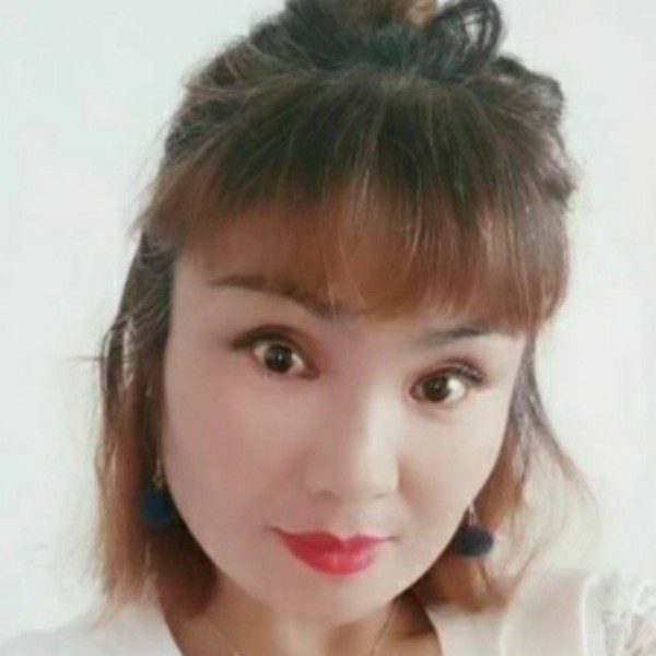 野性与小蝴蝶的照片