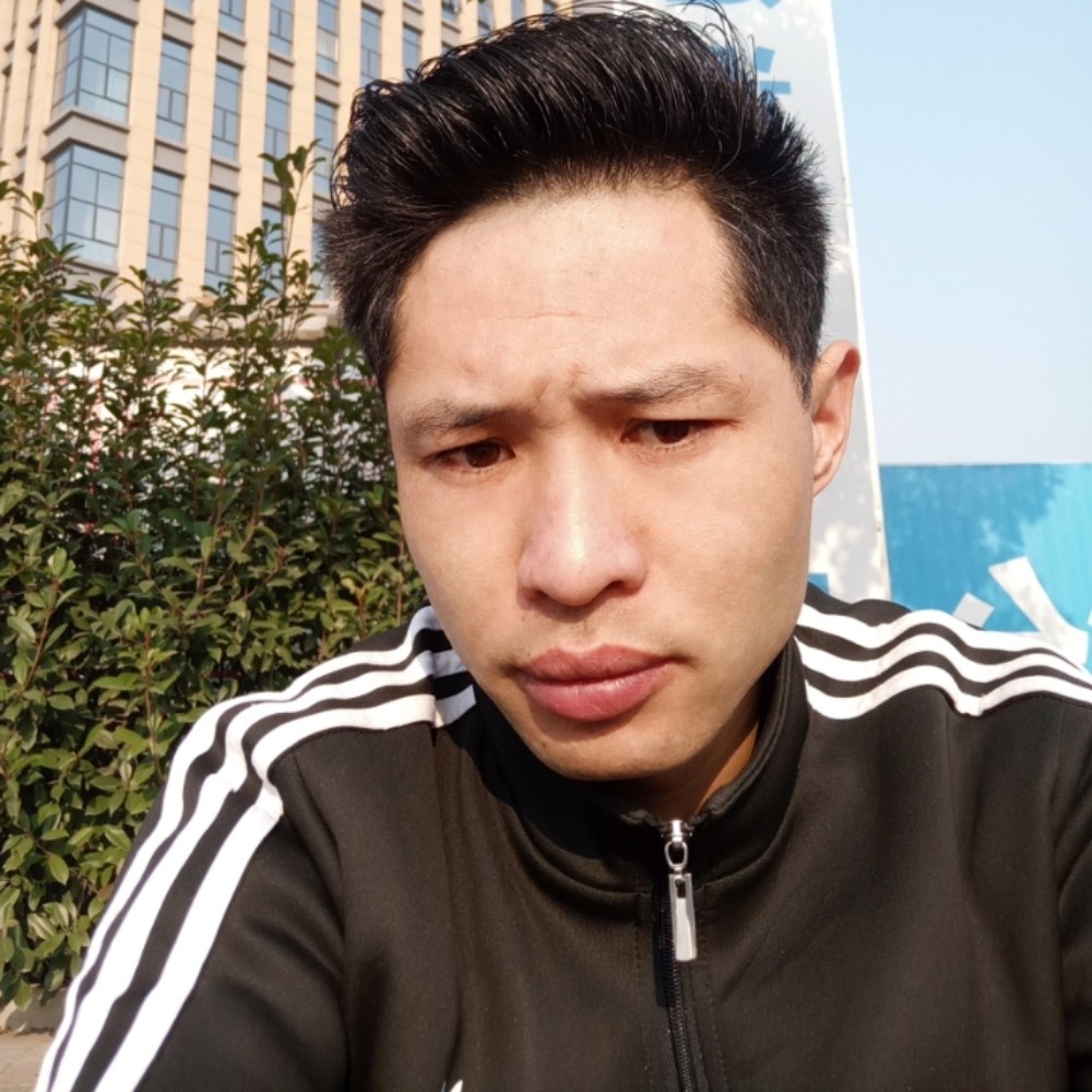 君妃踏雪的照片
