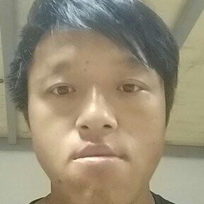 不爱说话不会哄女的照片