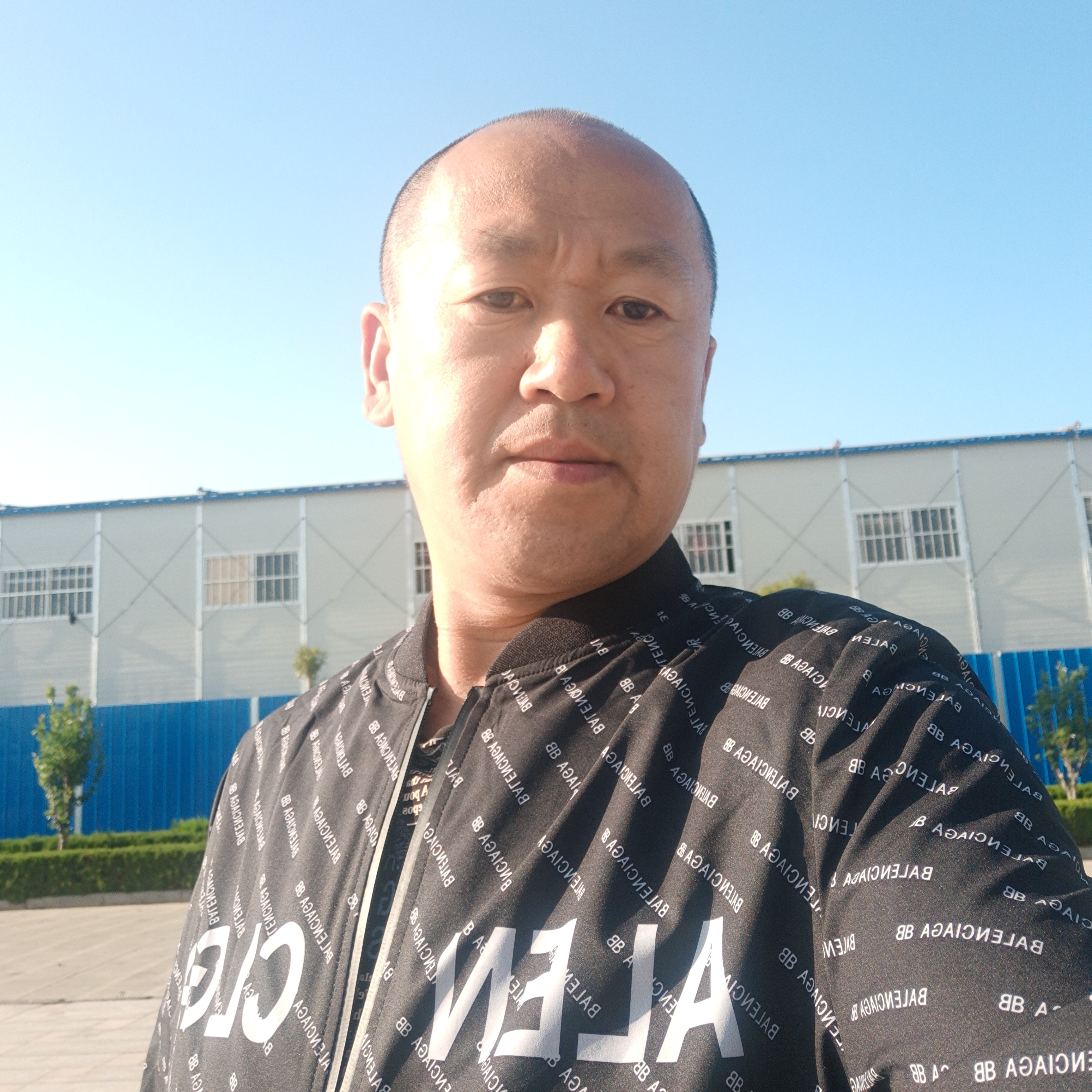 单身与蜻蜓的照片