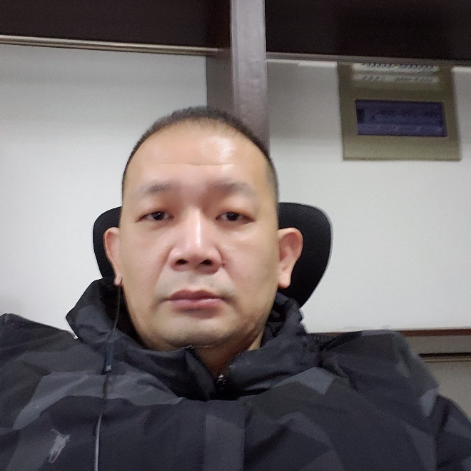 南墙己撞的照片