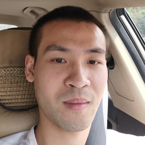 小天鹅拿魔幻的照片