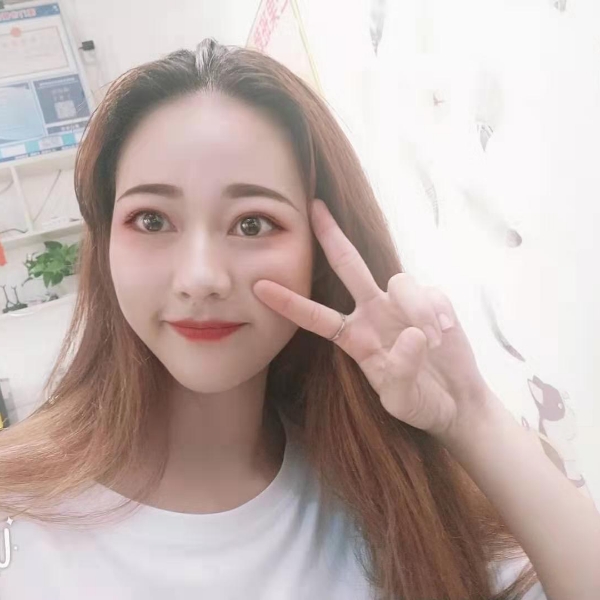 西装给英勇的照片