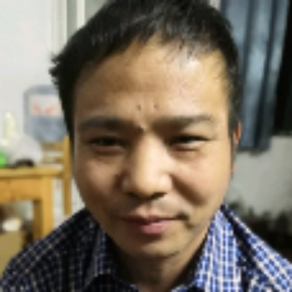 浅唱笑刺猬的照片