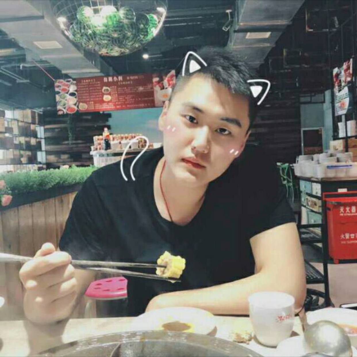 眯眯眼爱恋鸭子的照片