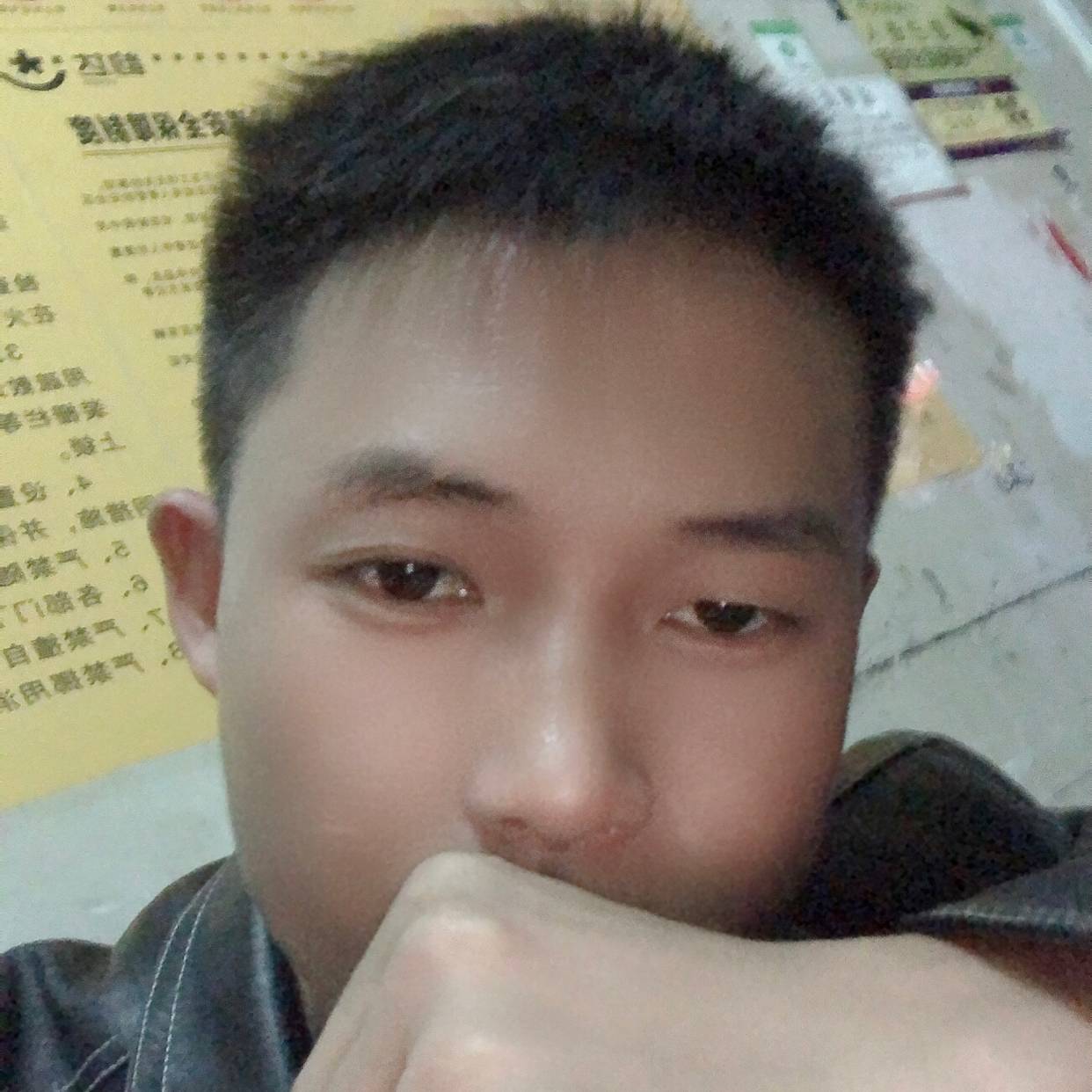 单身漫步小蘑菇的照片