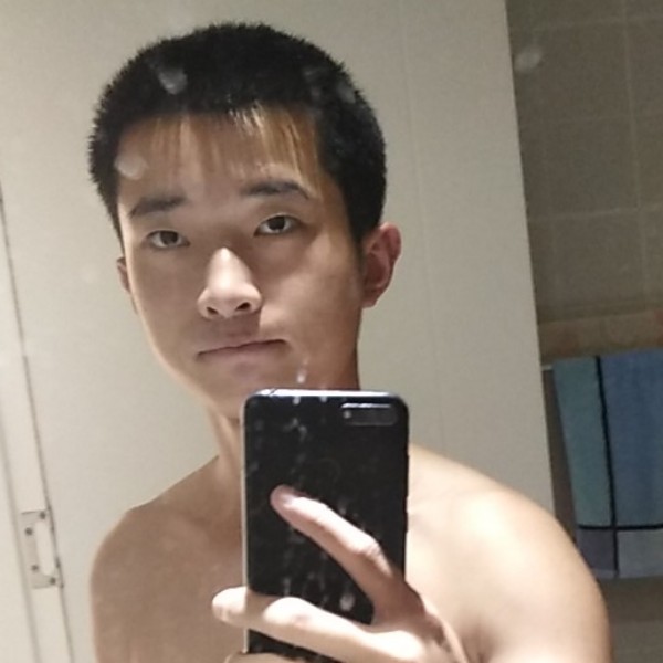单薄拿飞鸟的照片