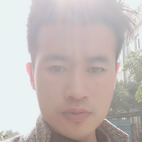 LOⅤE爱的抱抱的照片