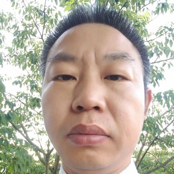 开放邂逅月亮的照片