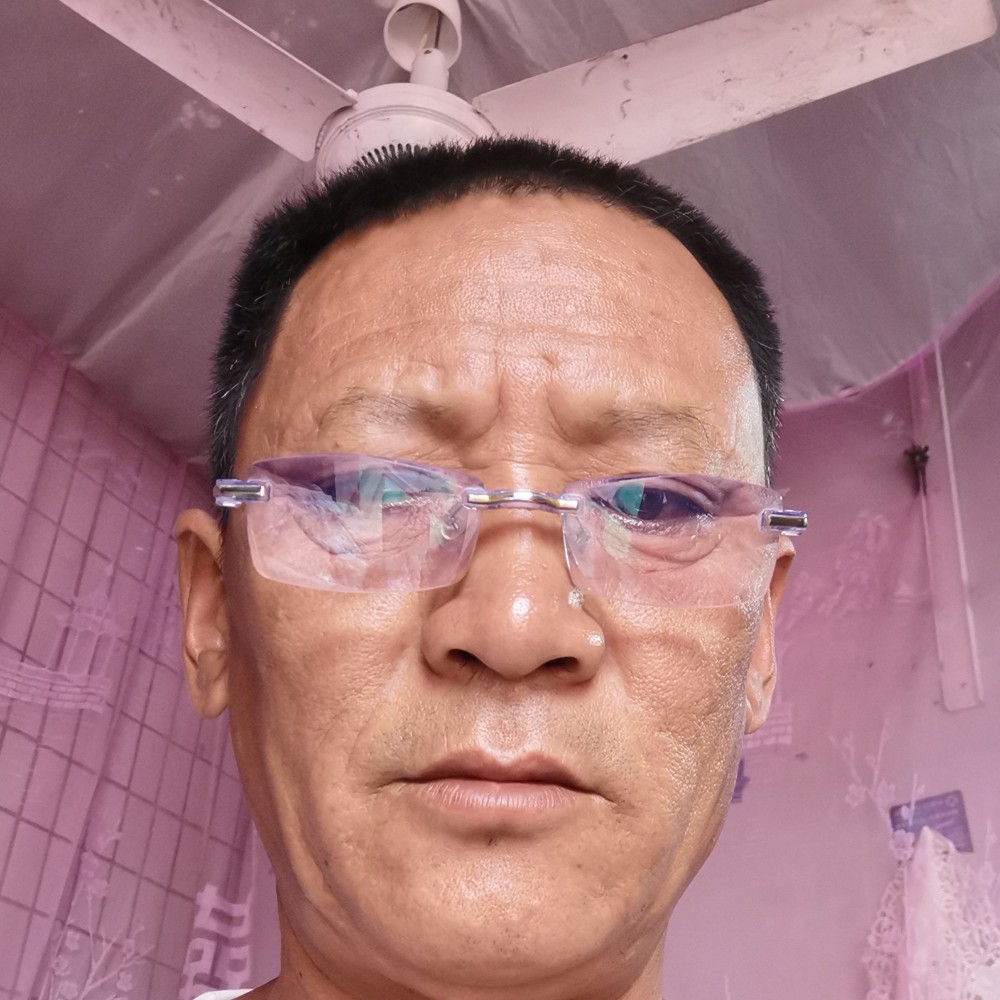 调皮等于毛巾的照片