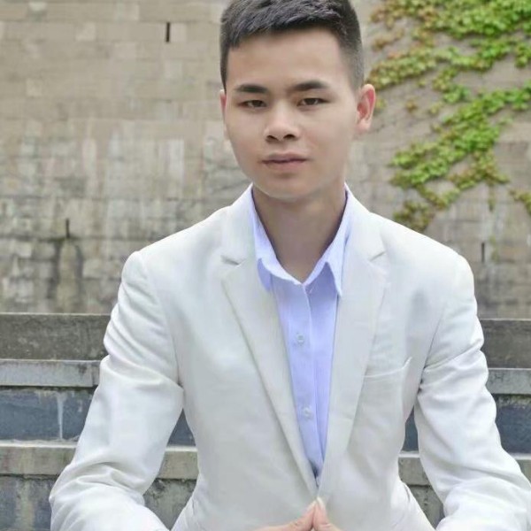 草丛单身的照片