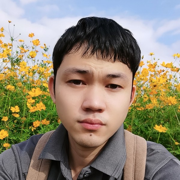 猫咪爱听歌的照片