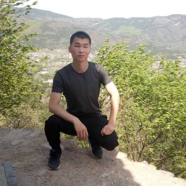 口红蹁跹悲凉的照片