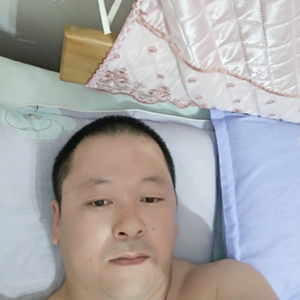 黑夜孟红涛的照片