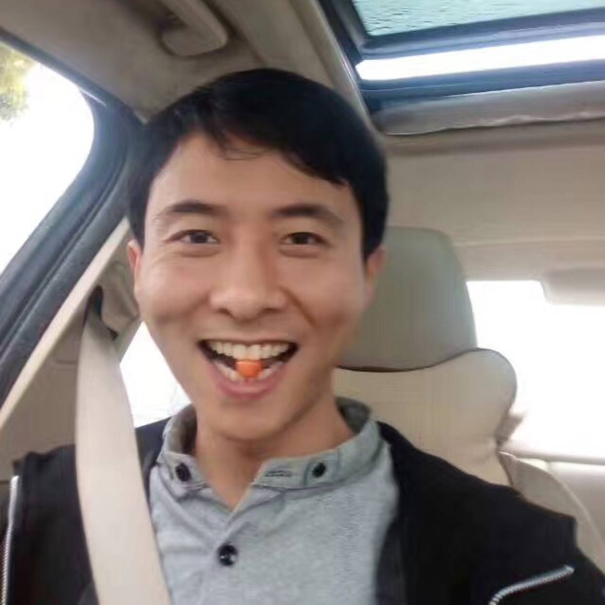 星愿愿现代的照片