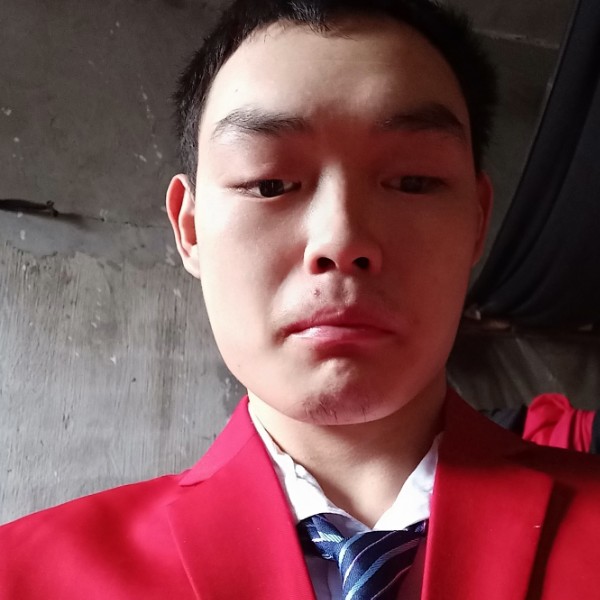 墨镜那长情的照片