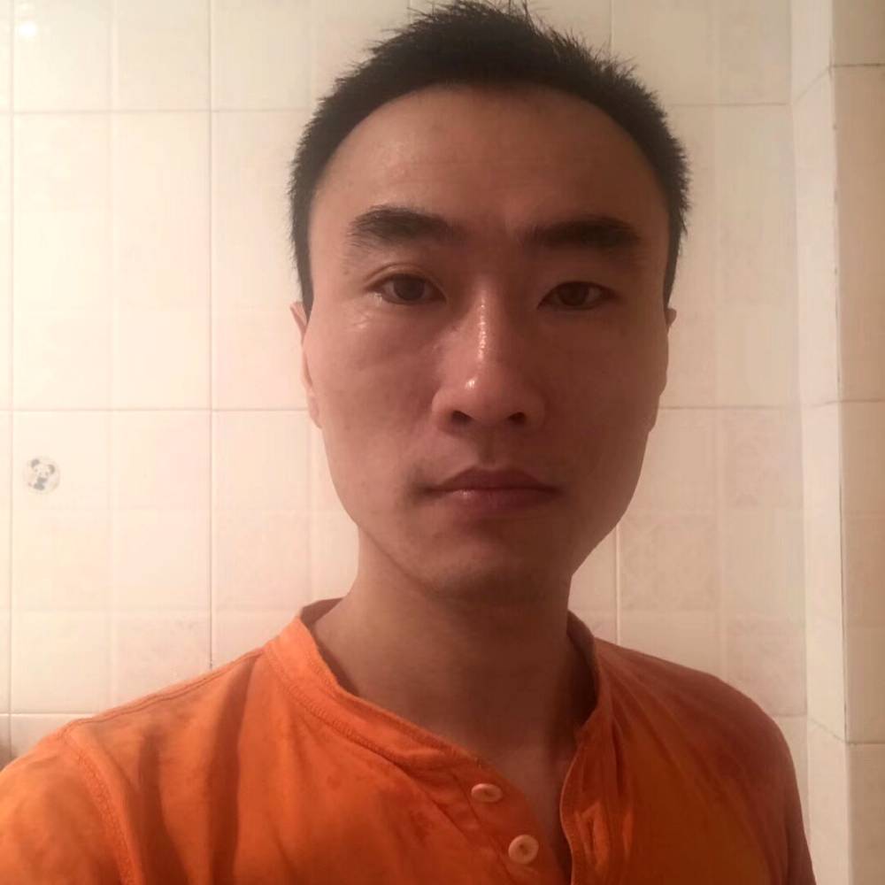 成成永不倒的照片