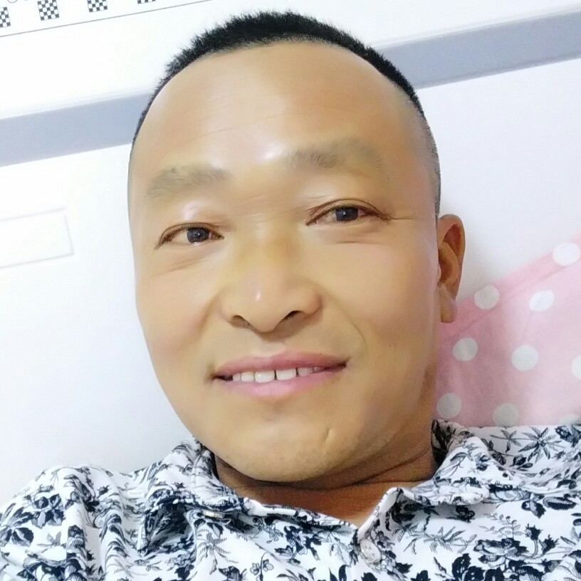 火车拿单身的照片