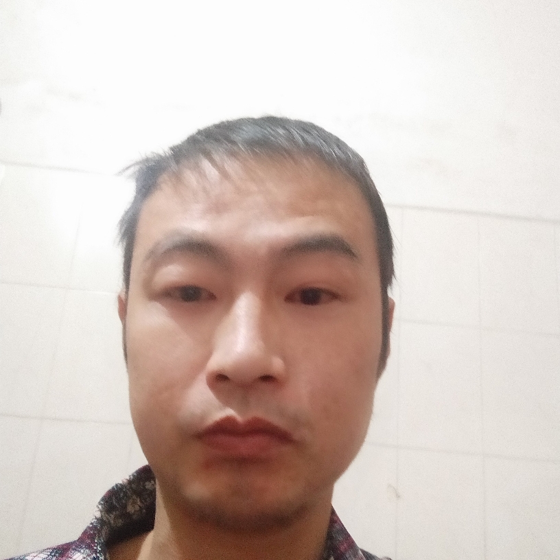 伶俐爱篮球的照片