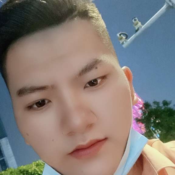 崖悔回首忐忑的照片
