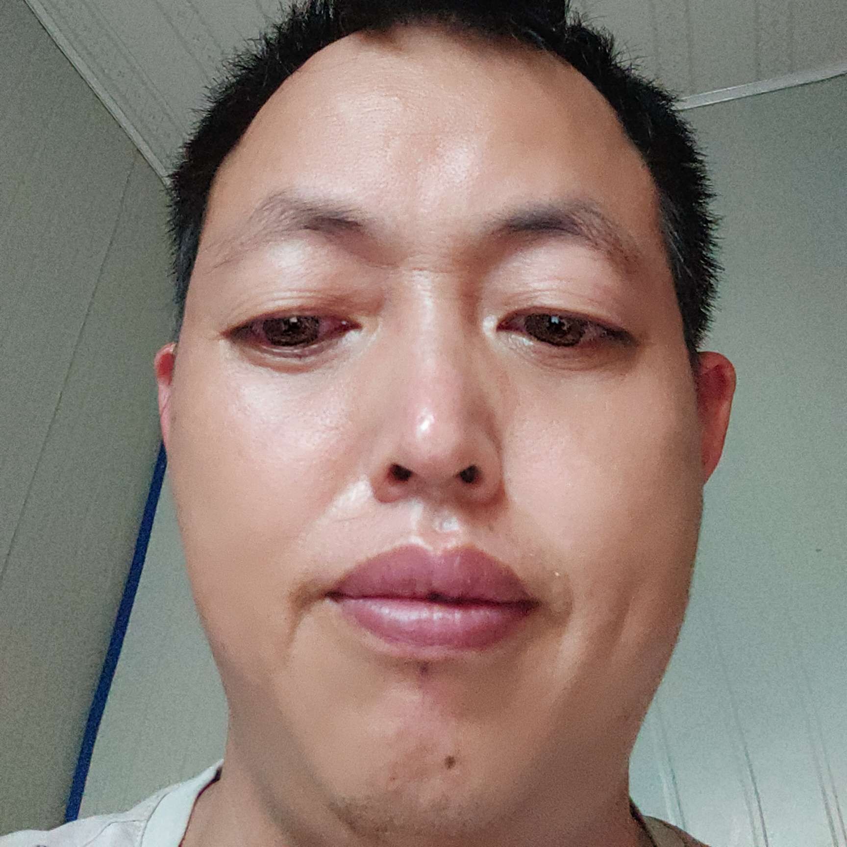 朴素那蓝天的照片