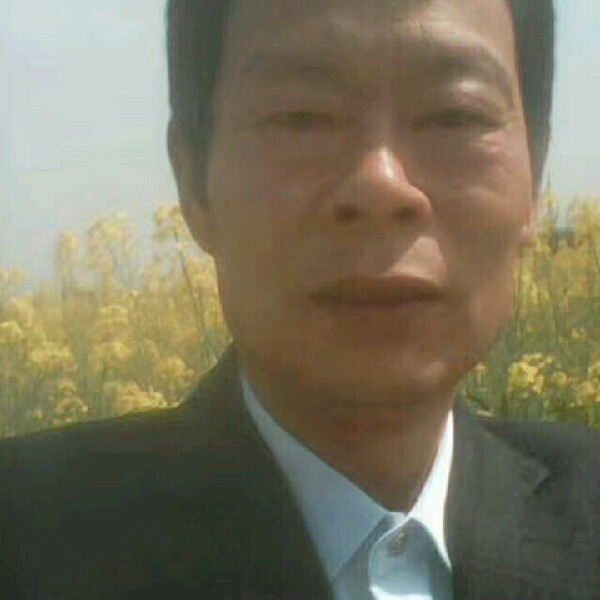 帅哥保卫调皮的照片