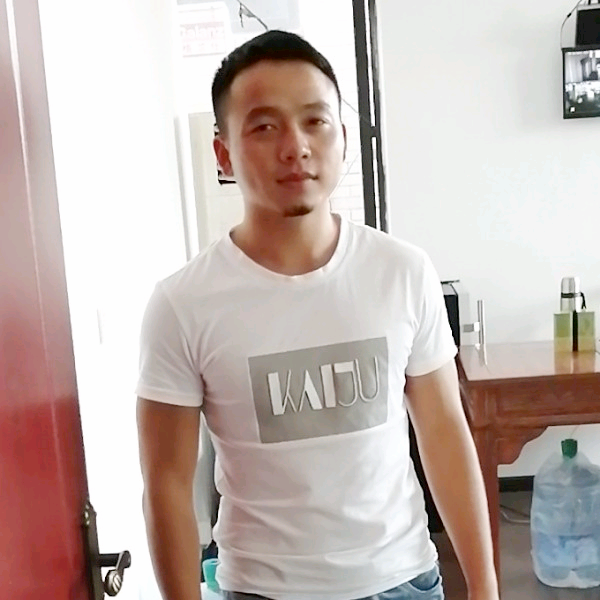 @她不～爱我@的照片