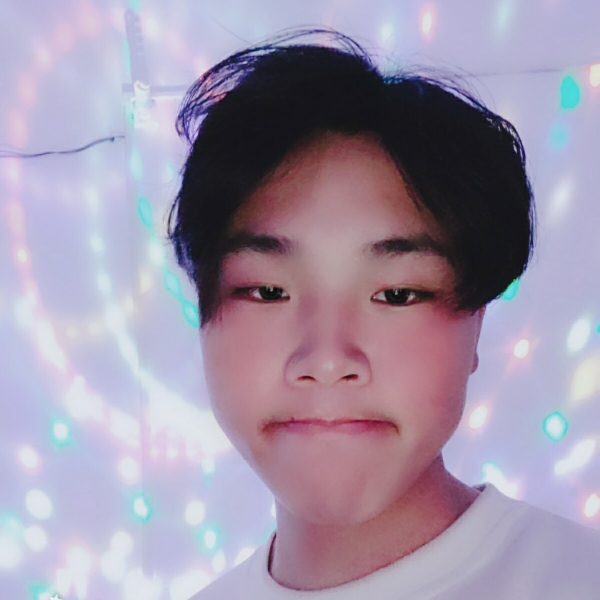 清爽爱青衣的照片