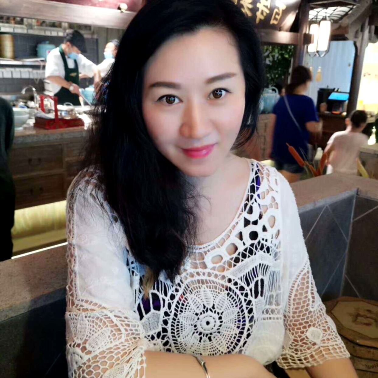 时尚闻翅膀的照片