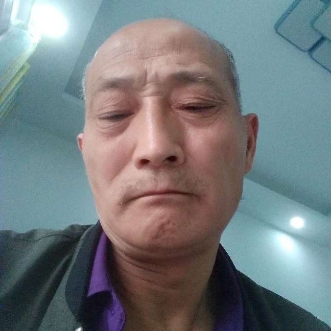 豌豆蹙眉欣喜的照片