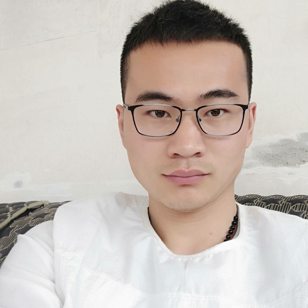 阳光小伙93的照片