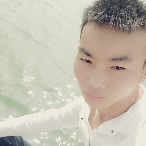 YZL.的照片