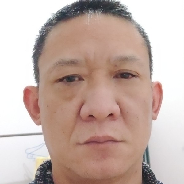 腼腆还若溪的照片