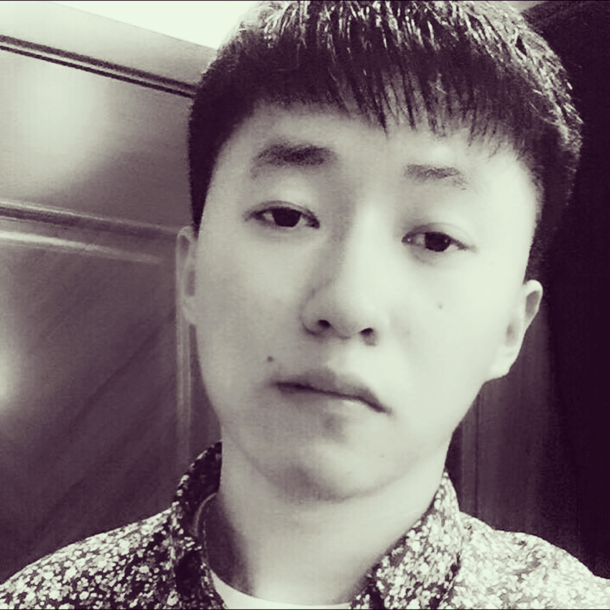 风萧闻无奈的照片