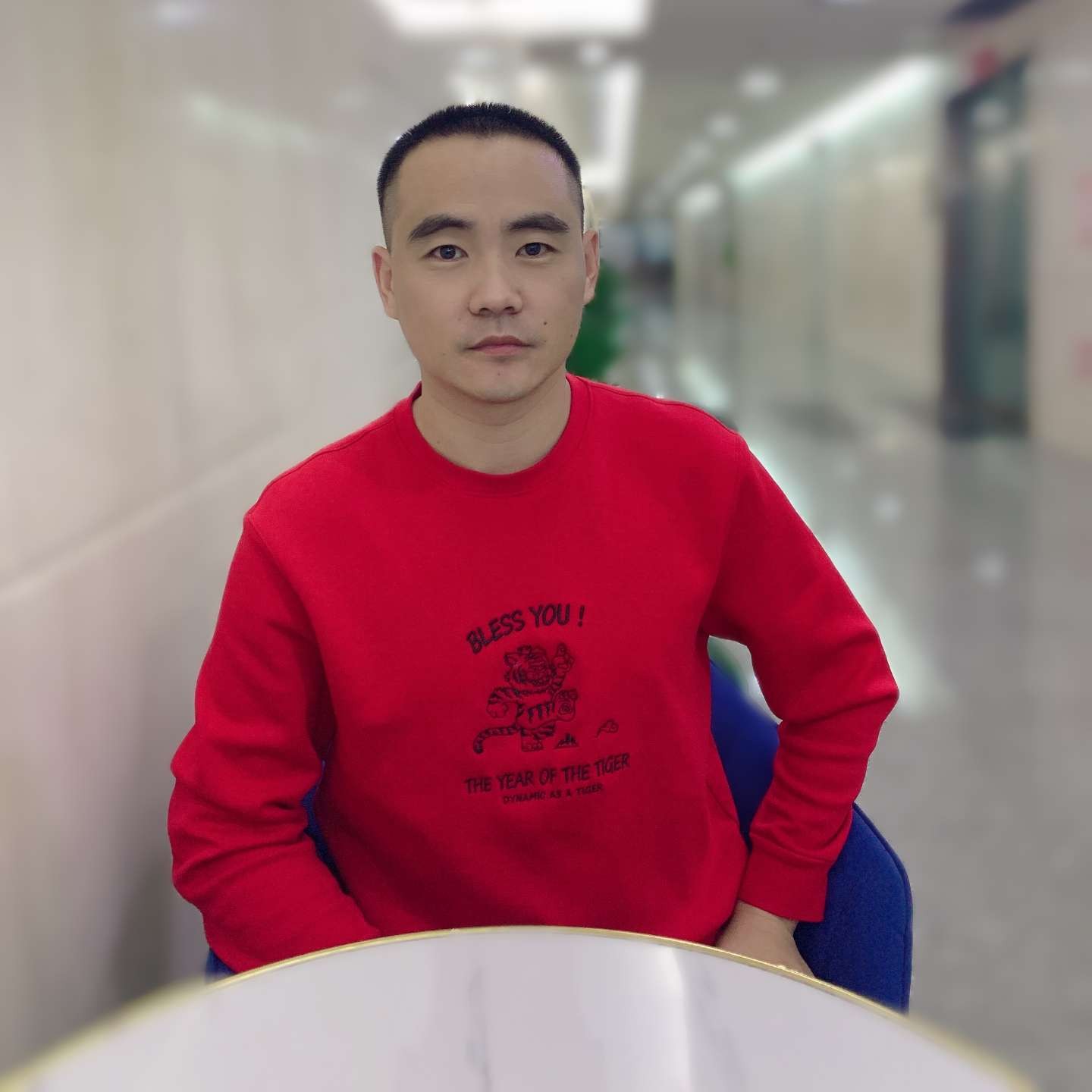 真诚征婚的照片