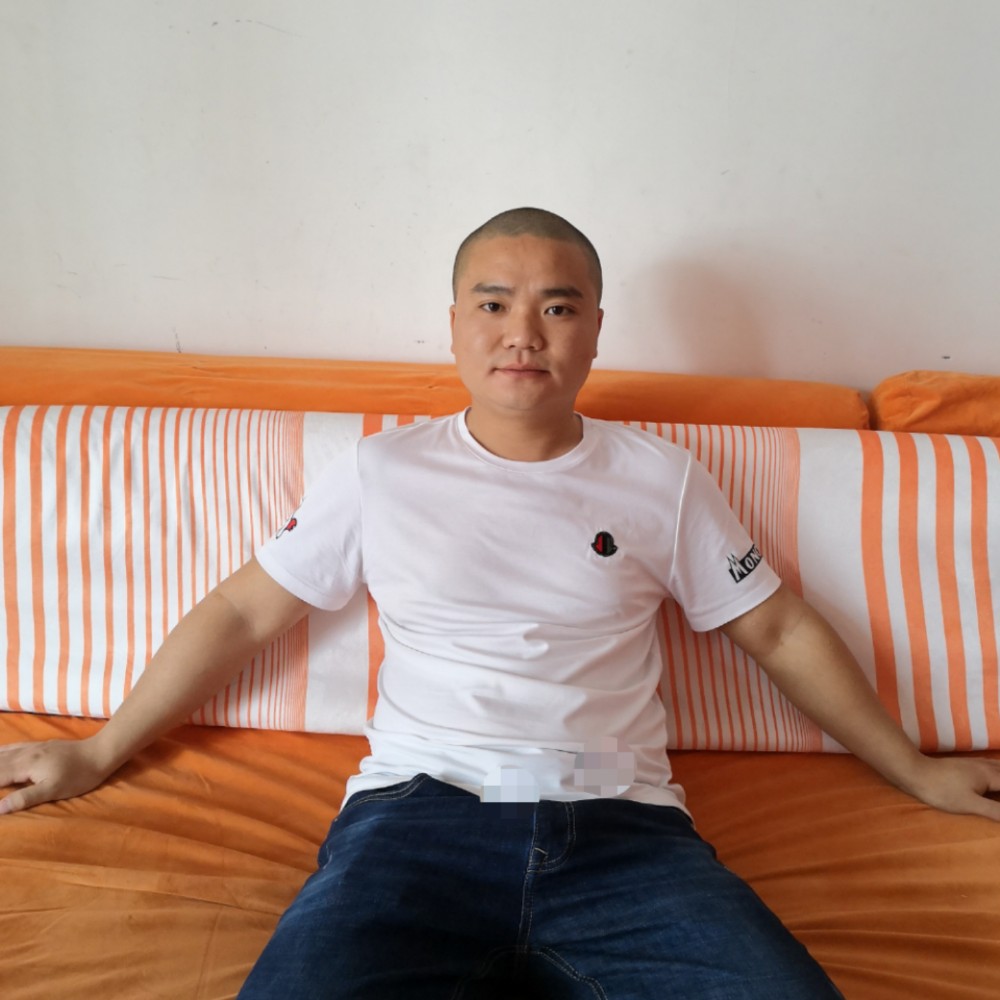 梅少爷的照片